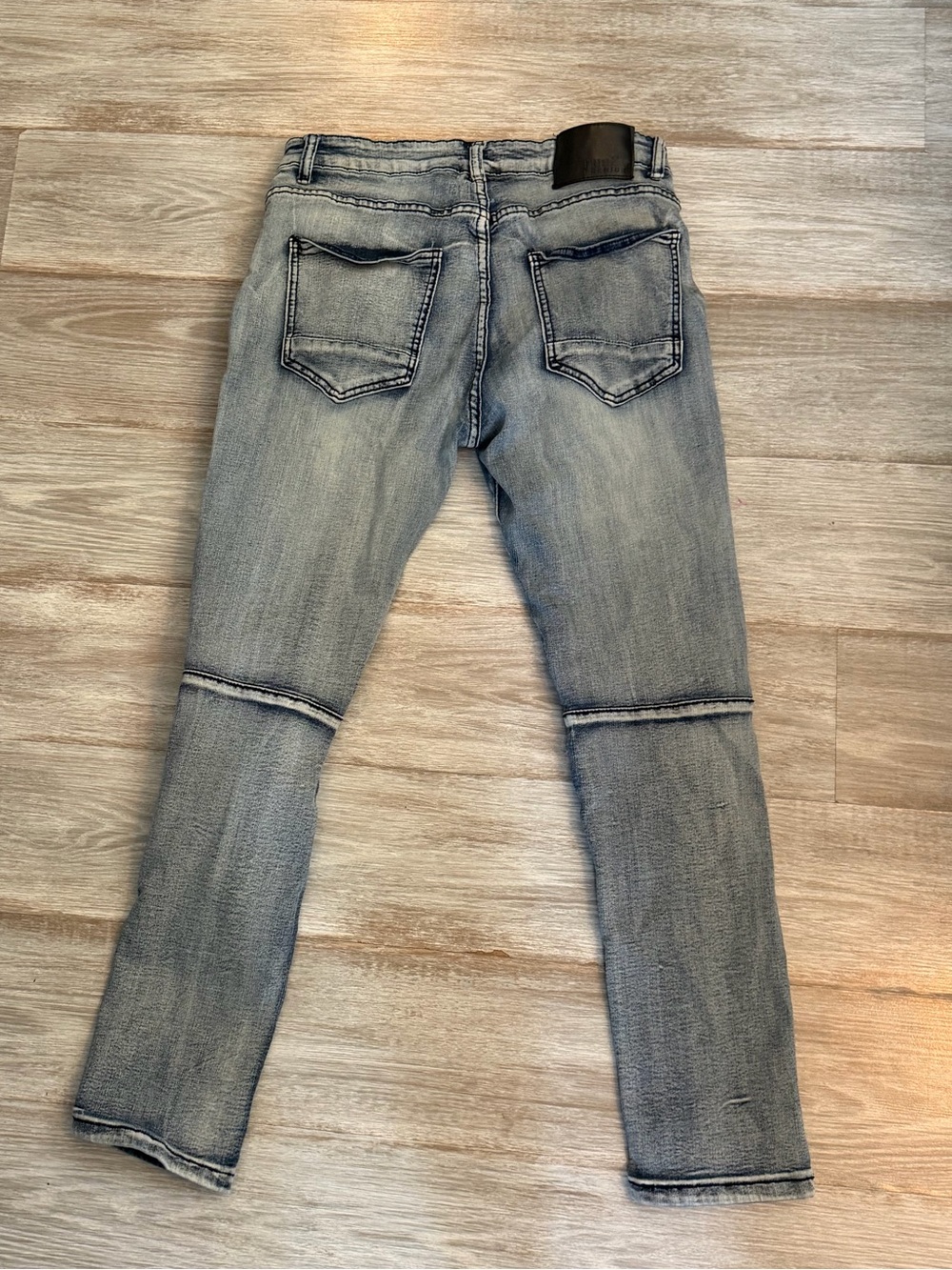 Rue21 Men's Light Blue Slim Straight Jeans with Knee Panel